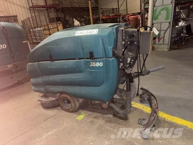 Tennant 5680 Scrubber dryers