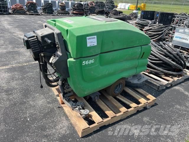 Tennant 5680 Indoor sweepers