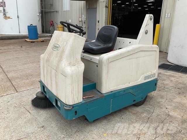 Tennant 6200 Indoor sweepers