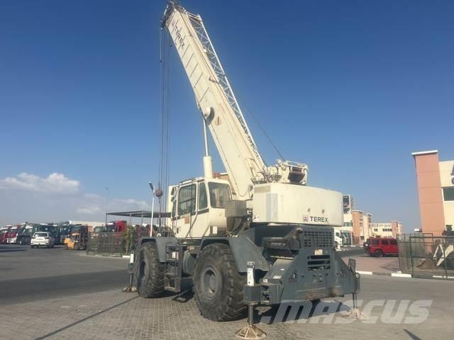 Terex RT555 Rough terrain cranes