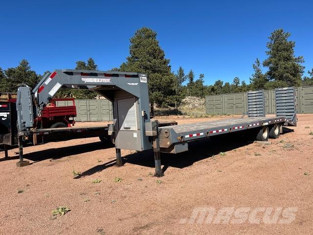TOWMASTER T-30 Vehicle transport trailers