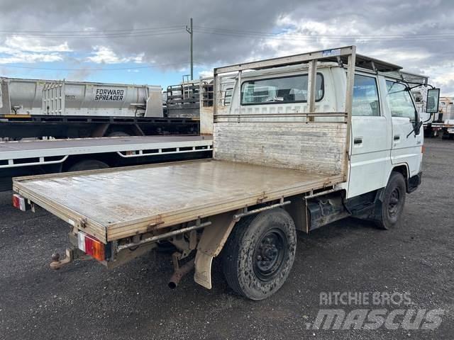 Toyota DYNA Flatbed/Dropside trucks