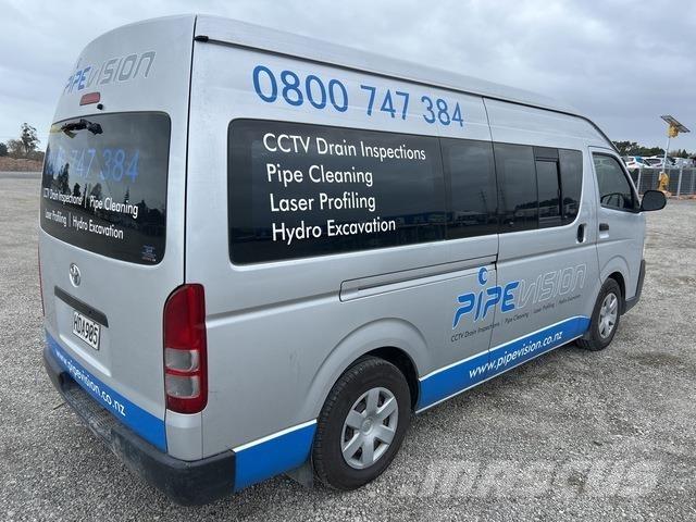 Toyota HiAce Panel vans