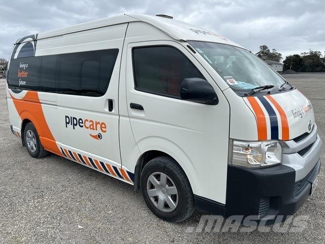 Toyota HiAce Panel vans