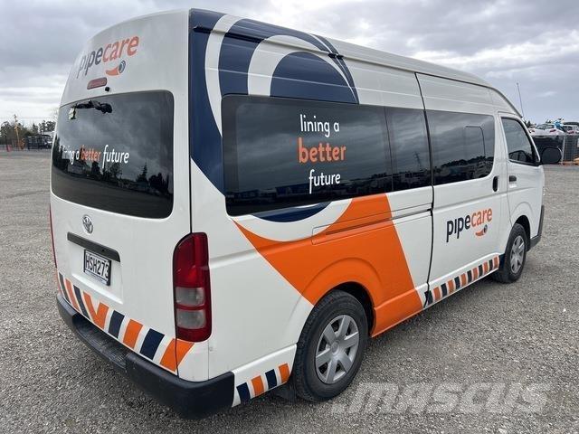 Toyota HiAce Panel vans