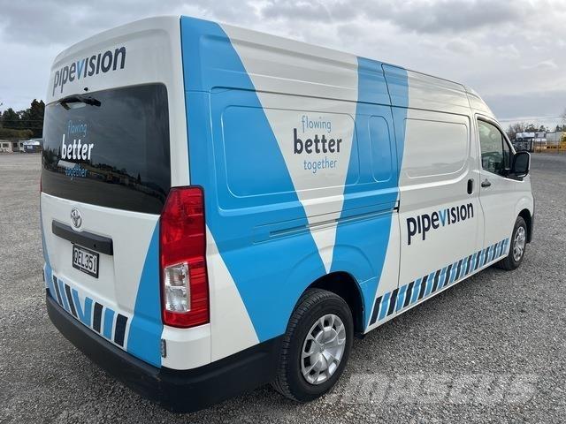 Toyota HiAce Panel vans