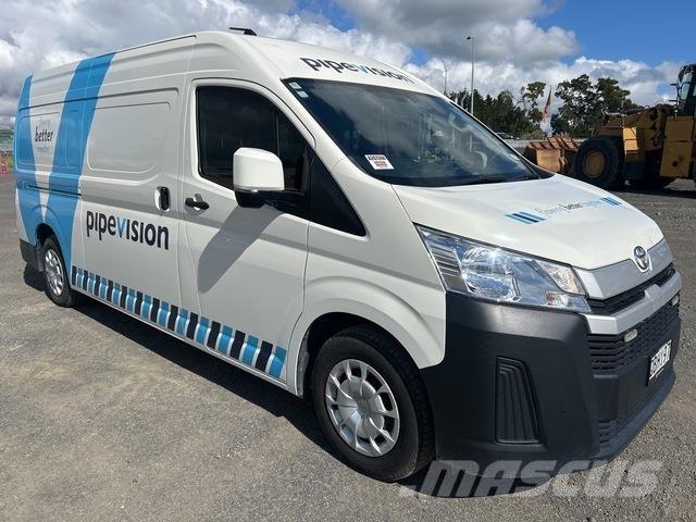 Toyota HiAce Panel vans
