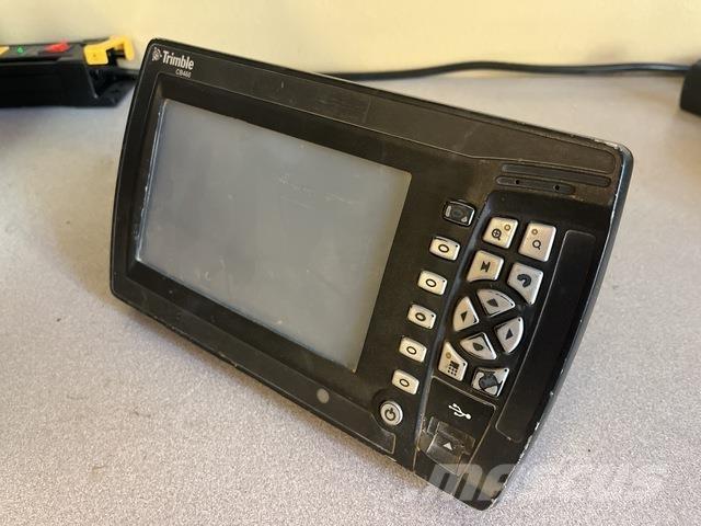 Trimble CB460 Other