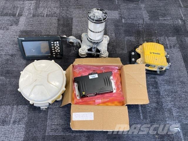 Trimble GCS900 Other components