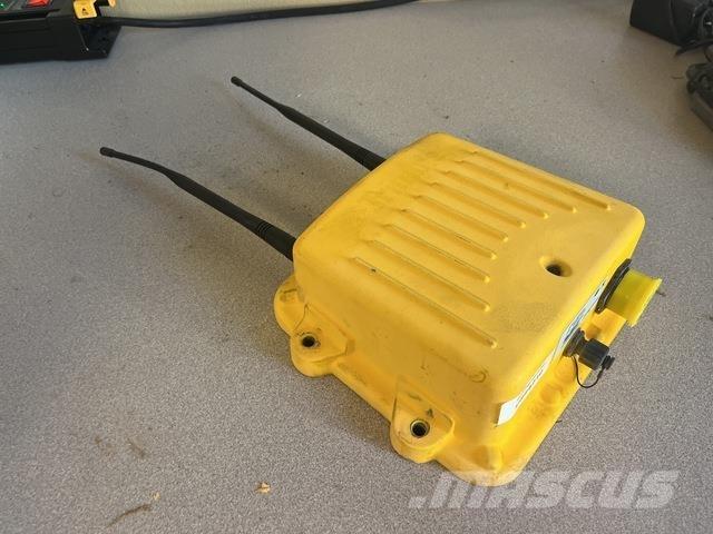 Trimble SNR910 Other