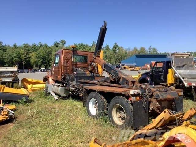 Volvo BM VHD Snow blades and plows