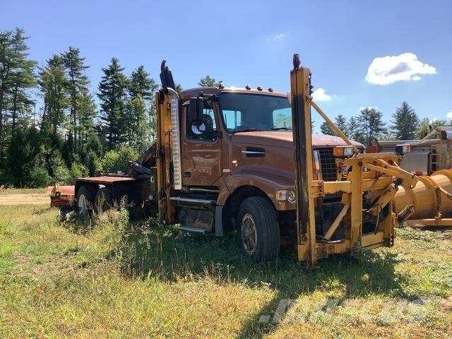 Volvo BM VHD Snow blades and plows