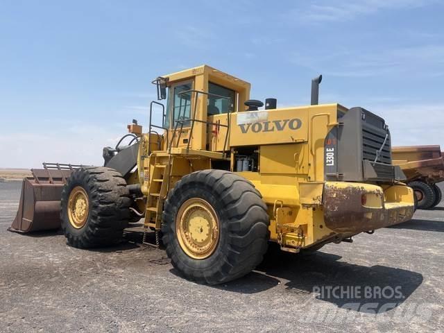 Volvo L330E Wheel loaders