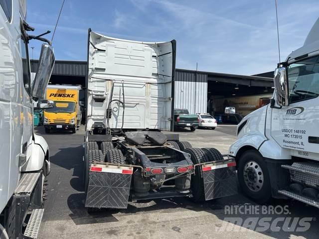 Volvo VNL Truck Tractor Units