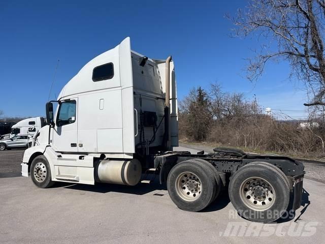 Volvo VNL Truck Tractor Units