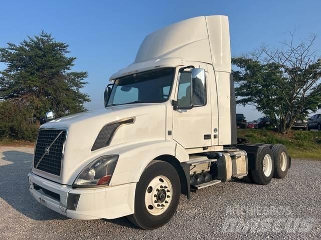 Volvo VNL Truck Tractor Units