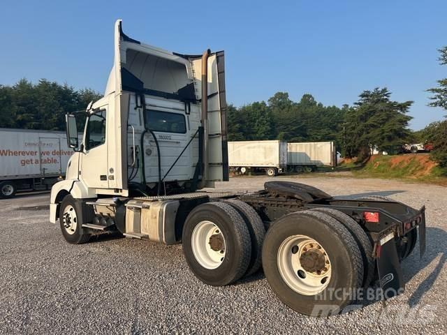 Volvo VNL Truck Tractor Units
