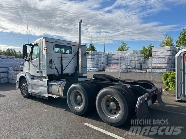 Volvo VNL Truck Tractor Units