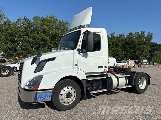Volvo VNL Truck Tractor Units