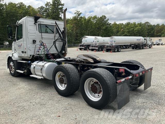 Volvo VNL Truck Tractor Units