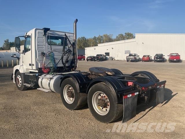 Volvo VNL Truck Tractor Units