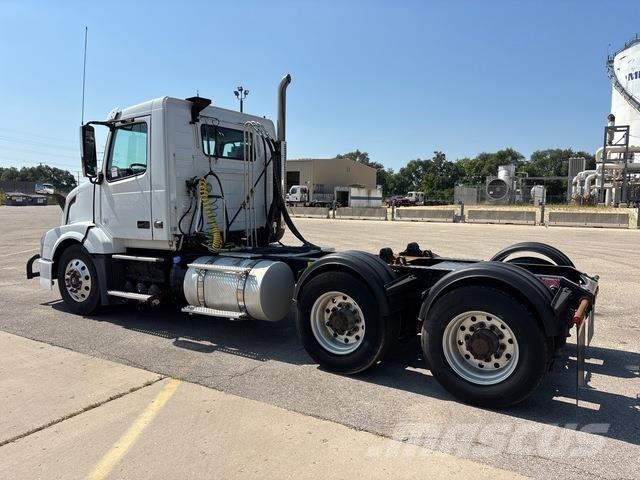 Volvo VNL Truck Tractor Units