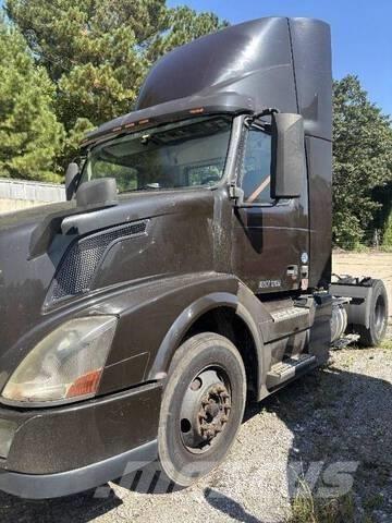 Volvo VNL Truck Tractor Units