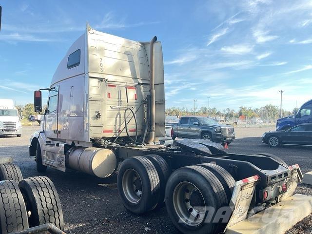 Volvo VNL Truck Tractor Units