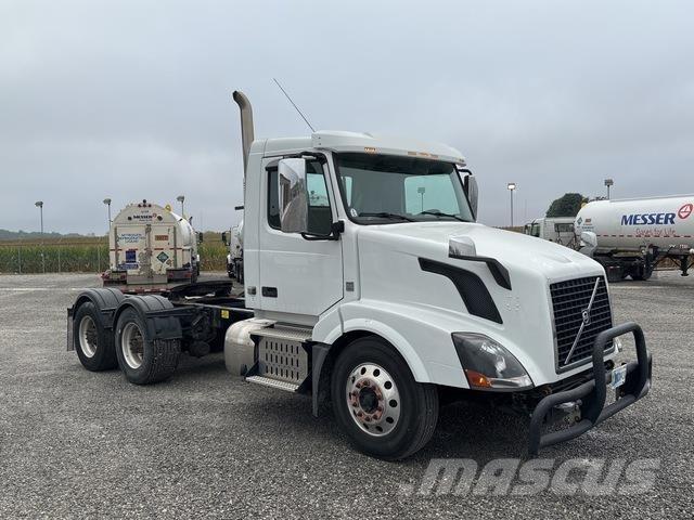 Volvo VNL Truck Tractor Units