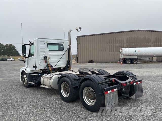 Volvo VNL Truck Tractor Units