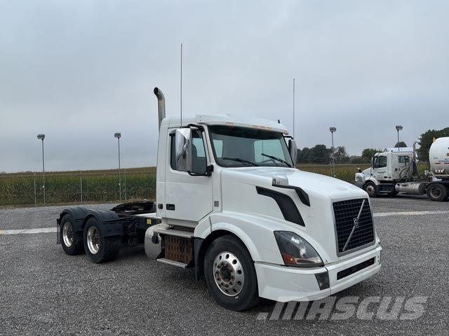 Volvo VNL Truck Tractor Units
