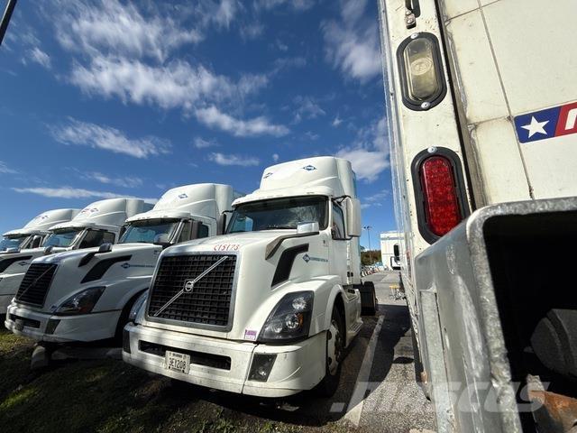 Volvo VNL Truck Tractor Units