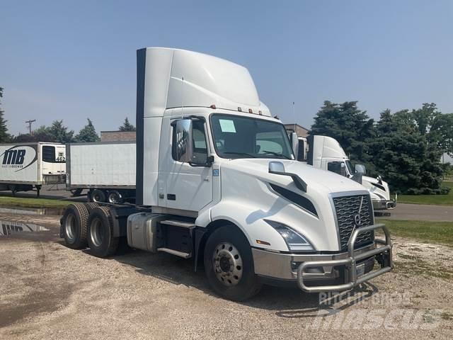 Volvo VNL 300 Truck Tractor Units