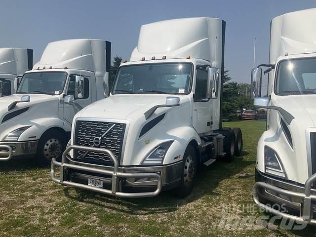 Volvo VNL 300 Truck Tractor Units