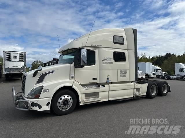 Volvo VNL 780 Truck Tractor Units