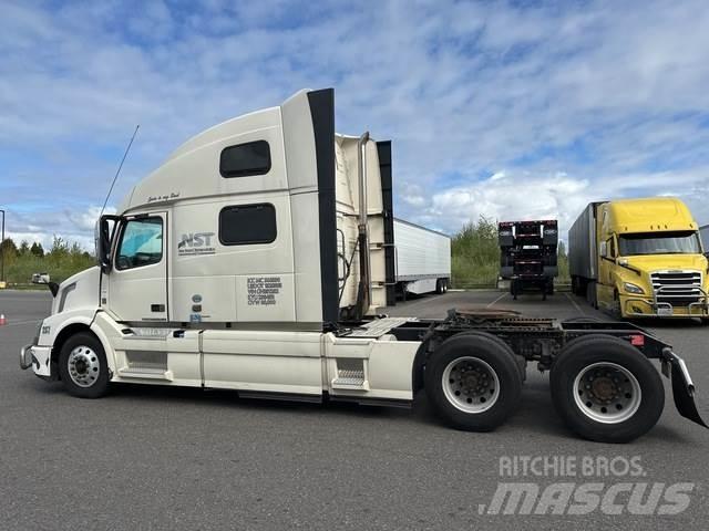 Volvo VNL 780 Truck Tractor Units