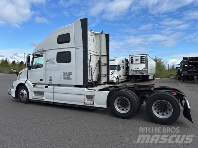 Volvo VNL 780 Truck Tractor Units