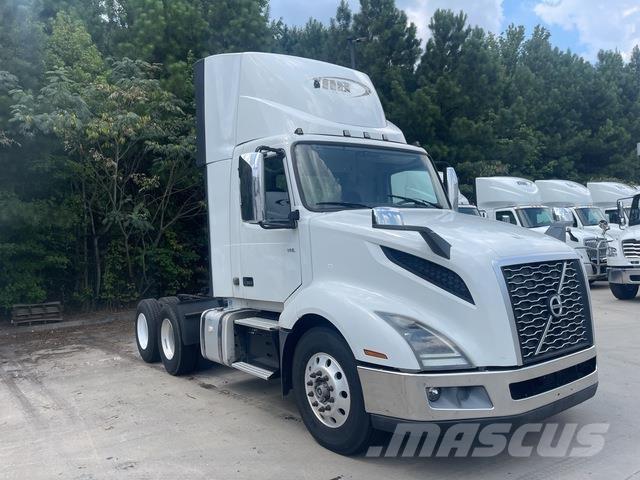 Volvo VNL300 Truck Tractor Units