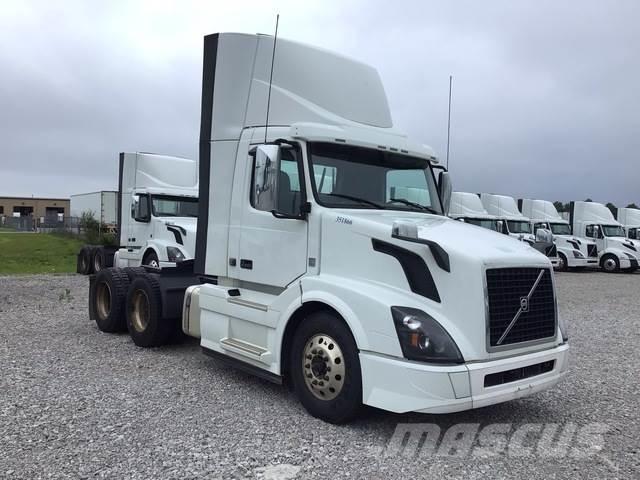 Volvo VNL300 Truck Tractor Units
