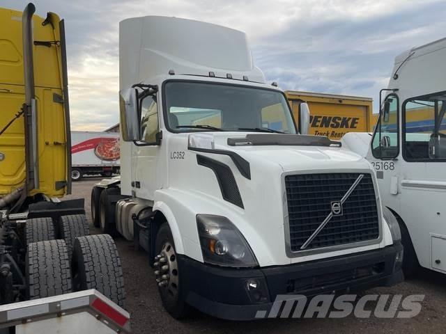 Volvo VNL64 Truck Tractor Units