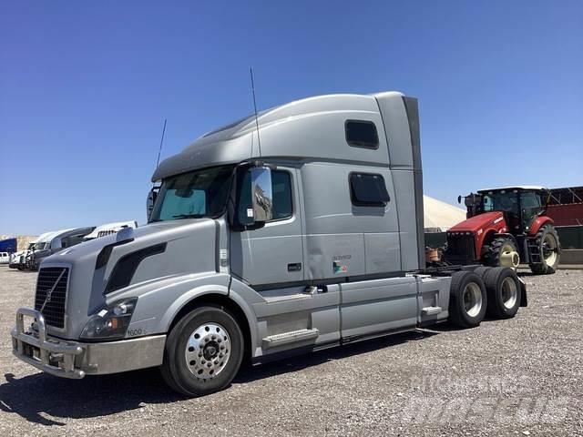 Volvo VNL64780 Truck Tractor Units