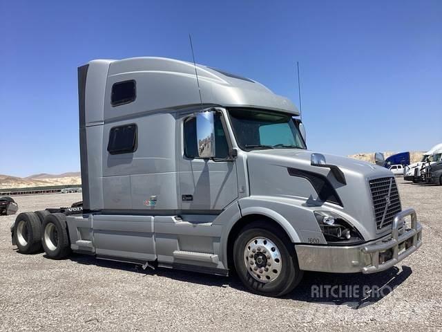 Volvo VNL64780 Truck Tractor Units