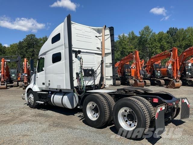 Volvo VNL760 Truck Tractor Units