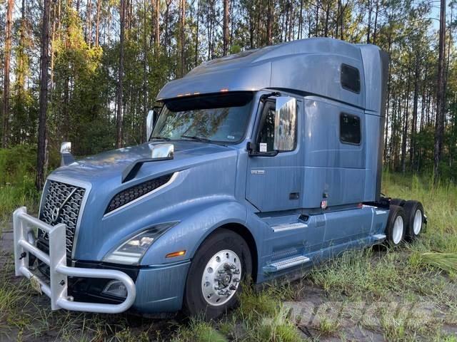 Volvo VNL860 Truck Tractor Units