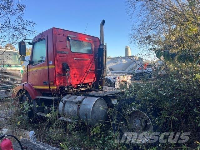Volvo VNM200 Truck Tractor Units