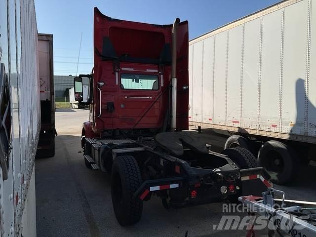 Volvo VNM42T Truck Tractor Units