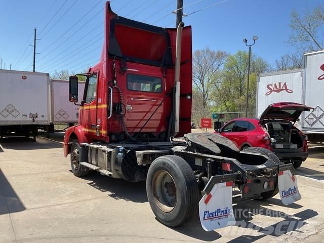 Volvo VNM42T Truck Tractor Units
