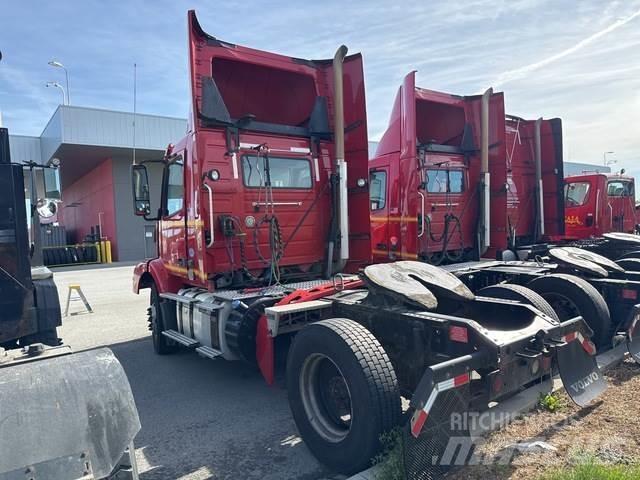 Volvo VNM42T Truck Tractor Units