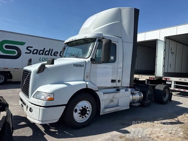 Volvo VNM64T Truck Tractor Units