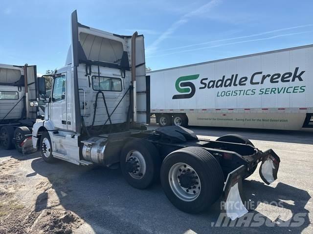 Volvo VNM64T Truck Tractor Units